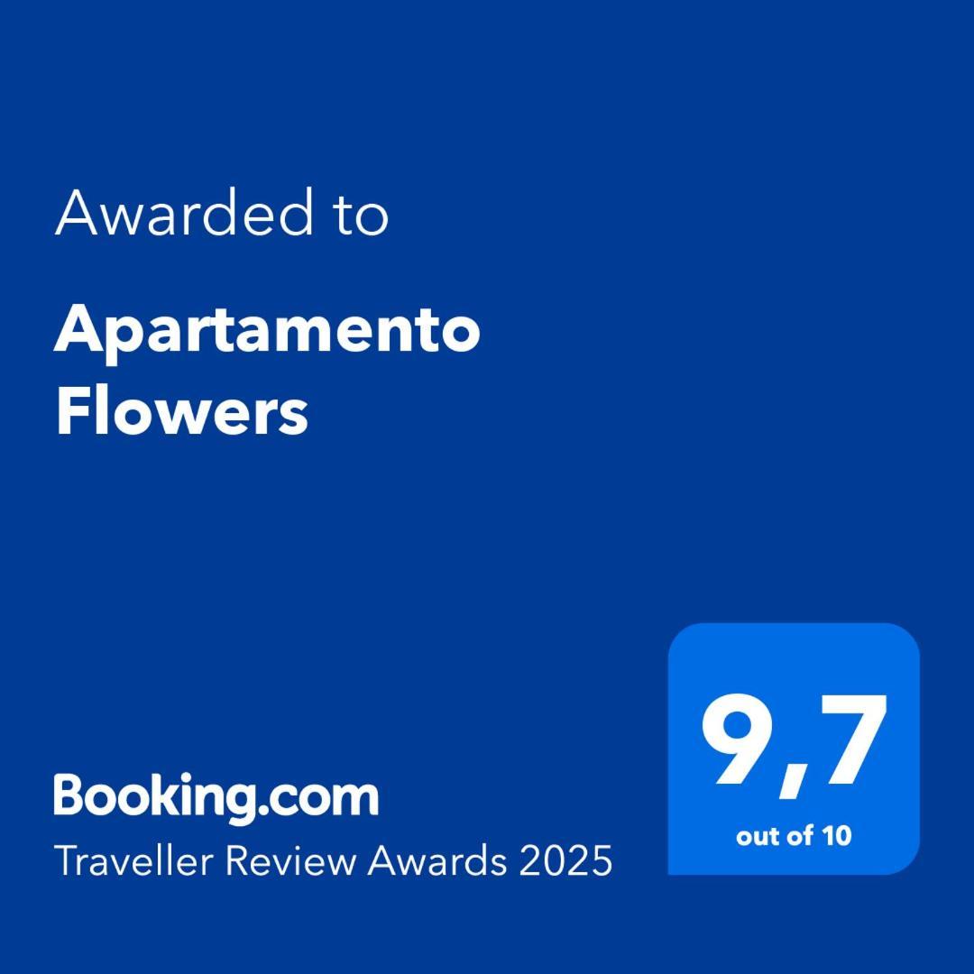 Flowers Apartment